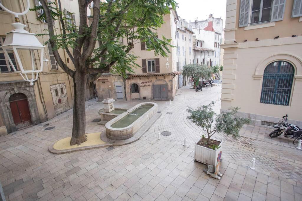 Gregbnb - Centre Ancien - T2 Street Art - Wifi Toulon Exteriör bild